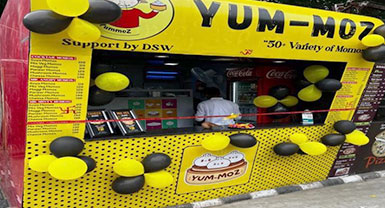 Yummoz kiosk run by LPU students